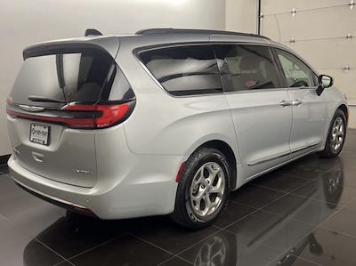 Used 2023 Chrysler Pacifica Limited FWD, Minivan for sale #D31246 - photo 2