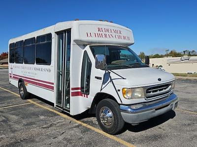 Used 2000 Ford E-450 Standard 4x2, Shuttle Bus for sale #32B43947 - photo 1