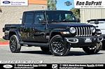 Used 2023 Jeep Gladiator Overland Crew Cab 4x4, Pickup for sale #27360 - photo 1