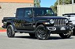 Used 2023 Jeep Gladiator Overland Crew Cab 4x4, Pickup for sale #27360 - photo 4