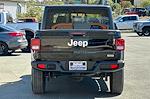 Used 2023 Jeep Gladiator Overland Crew Cab 4x4, Pickup for sale #27360 - photo 5