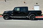 Used 2023 Jeep Gladiator Overland Crew Cab 4x4, Pickup for sale #27360 - photo 7