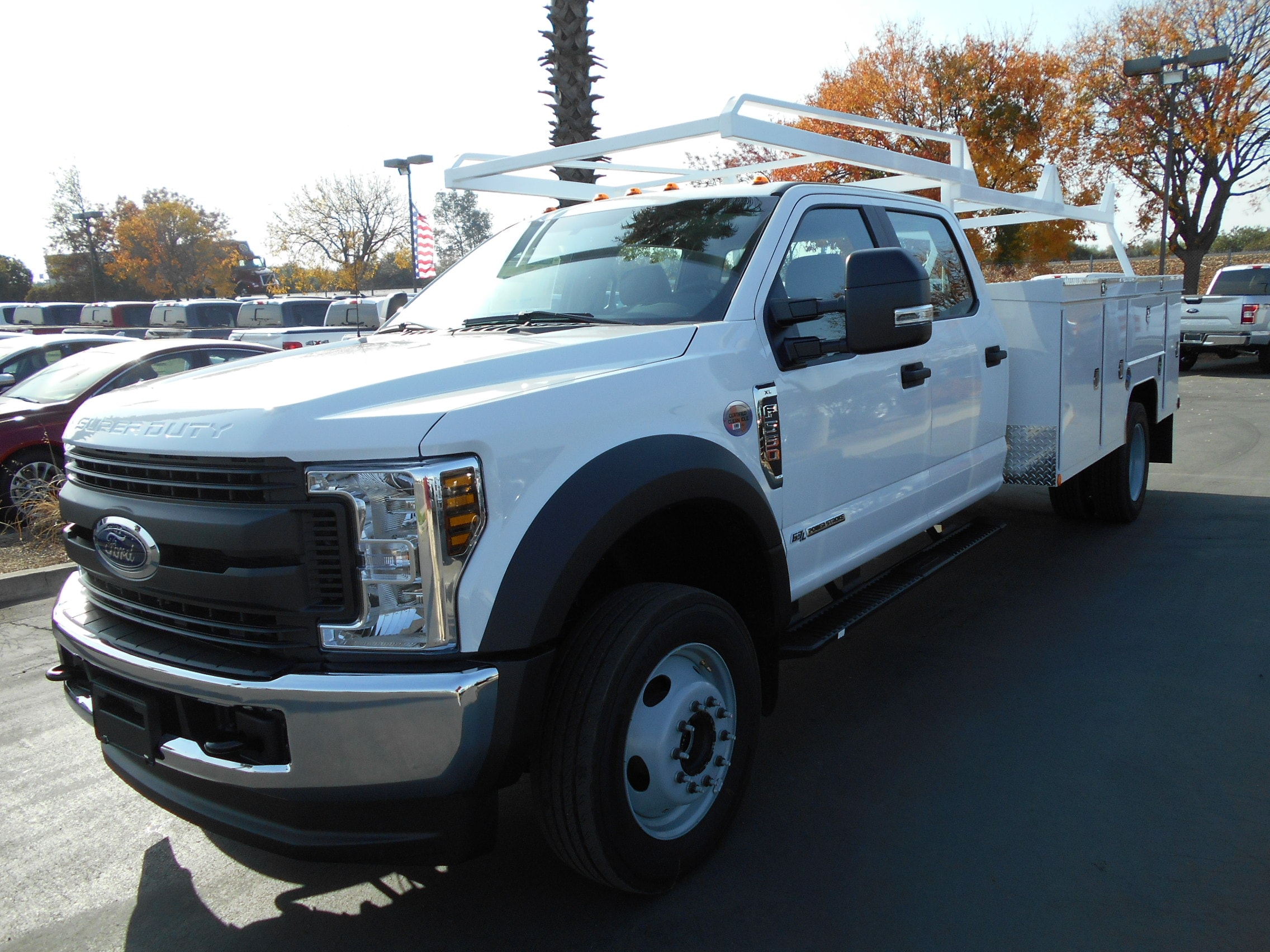 2019 F 550 Crew Cab Drw 4x4 Scelzi Signature Service Body Stock 57139