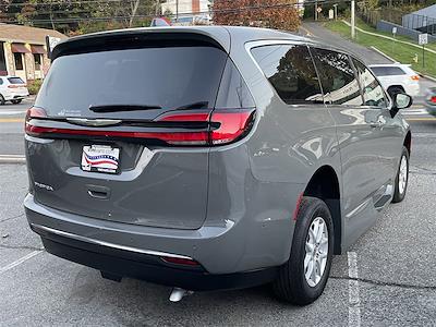 Used 2023 Chrysler Pacifica Touring L FWD, Minivan for sale #FSV149 - photo 2