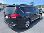Used 2022 Chrysler Pacifica Limited FWD, Minivan for sale #NR153415 - photo 2