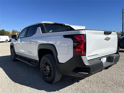 2024 Chevrolet Silverado EV Crew Cab 4WD, Pickup for sale #F24421 - photo 2