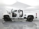 2022 Chevrolet Silverado 3500 Crew Cab 4x4, Pickup for sale #301190P - photo 23