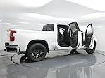 2025 Chevrolet Silverado 1500 Crew Cab 4x4, Pickup for sale #3250087 - photo 3