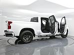 2025 Chevrolet Silverado 1500 Crew Cab 4x4, Pickup for sale #3250090 - photo 3