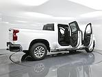 2025 Chevrolet Silverado 1500 Crew Cab 4x4, Pickup for sale #3250103 - photo 3