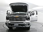 New 2025 Chevrolet Silverado 3500 LTZ Crew Cab 4x4, Pickup for sale #3250123 - photo 19