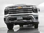 New 2025 Chevrolet Silverado 3500 LTZ Crew Cab 4x4, Pickup for sale #3250123 - photo 33