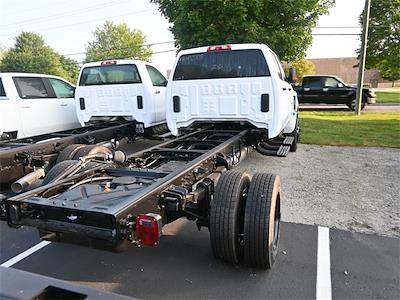 2024 Chevrolet Silverado 4500 Crew Cab DRW 4x4, Cab Chassis for sale #HCV241955 - photo 2