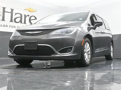 Used 2020 Chrysler Pacifica Touring L FWD, Minivan for sale #HCV242354C - photo 1