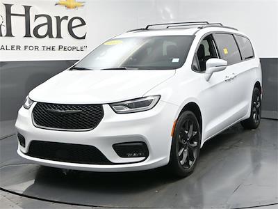 Used 2021 Chrysler Pacifica Limited AWD, Minivan for sale #HCV242432A - photo 1