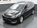 Used 2017 Chrysler Pacifica Touring L FWD, Minivan for sale #HCV250604A - photo 44