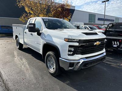 2025 Chevrolet Silverado 2500 Double Cab 4WD, Cab Chassis for sale #25-5222 - photo 2