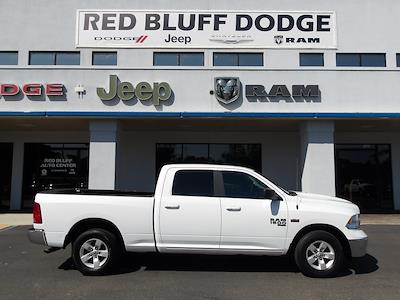 Used 2021 Ram 1500 Classic SLT Crew Cab 4WD, Pickup for sale #48167 - photo 1