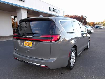 2022 Chrysler Pacifica FWD, Minivan for sale #48401 - photo 2