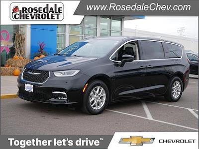 Used 2023 Chrysler Pacifica Touring L FWD, Minivan for sale #12249 - photo 1