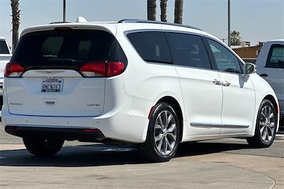 2019 Chrysler Pacifica FWD, Minivan for sale #M549598Z - photo 2