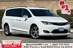 2019 Chrysler Pacifica FWD, Minivan for sale #M549598Z - photo 1