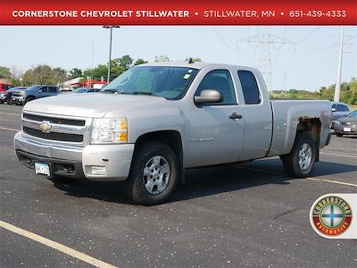 2008 Chevrolet Silverado 1500 Extended Cab 4WD, Pickup for sale #C240820A - photo 1