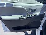 2020 Toyota Sienna 4x2, Minivan #S231172A - photo 16