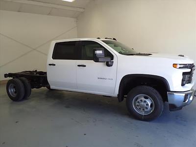 New 2024 Chevrolet Silverado 3500 Work Truck Crew Cab 4WD, Cab Chassis for sale #FR1352T - photo 1