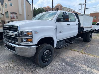 2023 Chevrolet Silverado 5500 Crew Cab DRW 4WD, Flatbed Truck for sale #PH712105 - photo 1