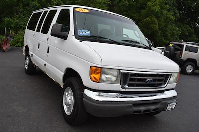 Used 2006 Ford E-350 XLT 4x2, Passenger Van for sale #43080B - photo 1