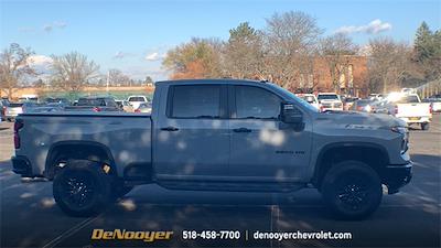 2024 Chevrolet Silverado 2500 Crew Cab 4x4, Pickup for sale #40594 - photo 2