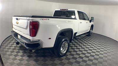 2022 Chevrolet Silverado 3500 Crew Cab 4x4, Pickup for sale #41209 - photo 2