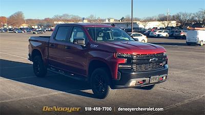 Used 2019 Chevrolet Silverado 1500 LT Crew Cab 4x4, Pickup for sale #41330 - photo 1