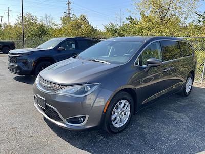 Used 2020 Chrysler Pacifica Touring FWD, Minivan for sale #PXA192133 - photo 1