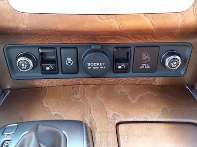 2017 Infiniti QX80 4x4, SUV #6K6898 - photo 2