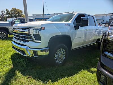 New 2024 Chevrolet Silverado 2500 LTZ Crew Cab 4WD, Pickup for sale #RF457570 - photo 1