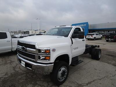 2024 Chevrolet Silverado 5500 Regular Cab DRW 4WD, Cab Chassis for sale #C241127 - photo 1