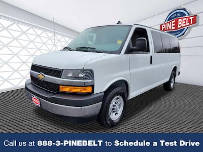 Used 2018 Chevrolet Express 3500 LT 4x2, Passenger Van for sale #L331779P - photo 1