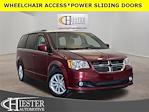 Used 2018 Dodge Grand Caravan SXT FWD, Minivan for sale #B10378 - photo 1