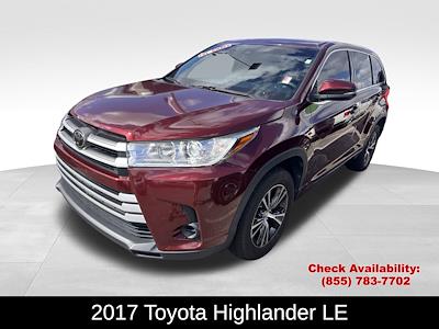 Used 2017 Toyota Highlander LE FWD, SUV for sale #2431202A - photo 1