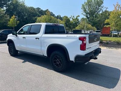 2024 Chevrolet Silverado 1500 Crew Cab 4x4, Pickup for sale #244015 - photo 2