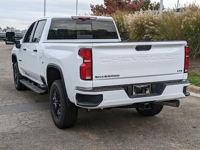 2024 Chevrolet Silverado 2500 Crew Cab 4x4, Pickup for sale #244083 - photo 2