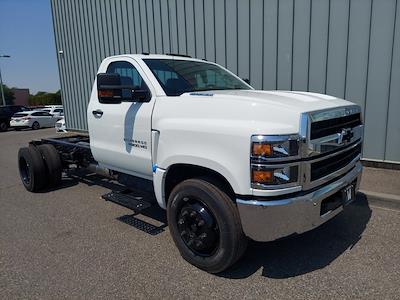 New 2024 Chevrolet Silverado 5500 Work Truck Regular Cab 4x2, Cab Chassis for sale #FCHR915 - photo 1