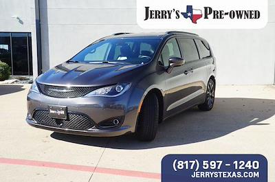 2020 Chrysler Pacifica FWD, Minivan for sale #LR105843 - photo 1