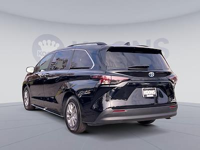 Used 2023 Toyota Sienna XLE FWD, Minivan for sale #000P8148 - photo 2