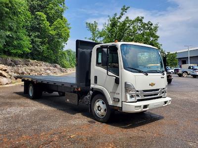 New 2024 Chevrolet LCF 5500XD Regular Cab RWD, Flatbed Truck for sale #242898 - photo 1