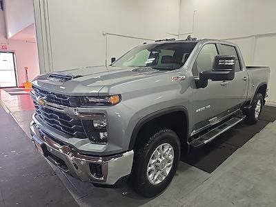 New 2025 Chevrolet Silverado 3500 LT Crew Cab 4WD, Pickup for sale #113973 - photo 1