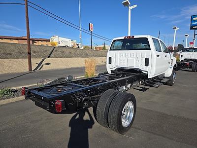 2024 Chevrolet Silverado 5500 Crew Cab DRW 4WD, Cab Chassis for sale #329371 - photo 2