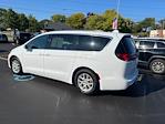 Used 2022 Chrysler Pacifica Touring L FWD, Minivan for sale #U2438541 - photo 2